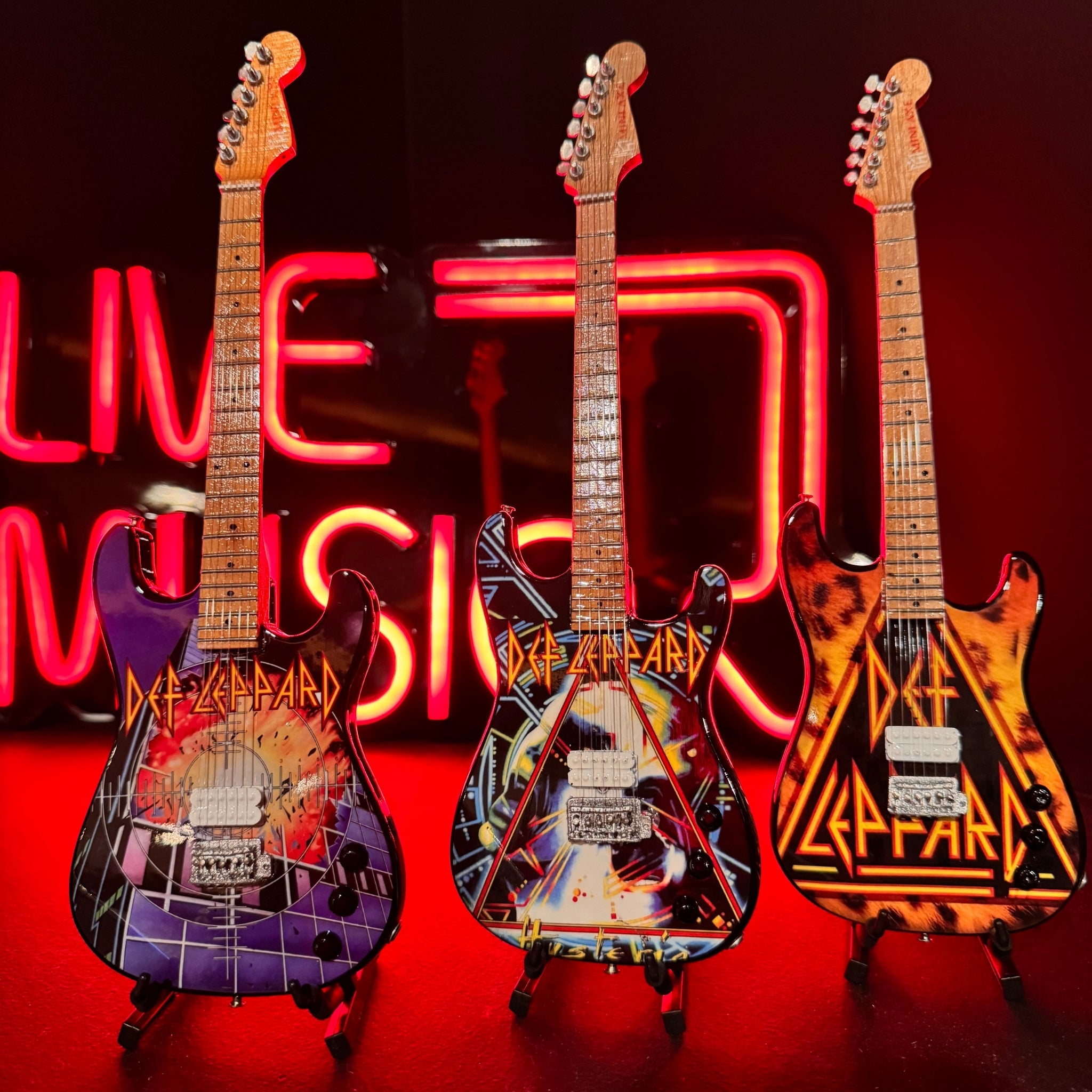Def Leppard's “Pyromania” Miniature Guitar – The Mini Axe