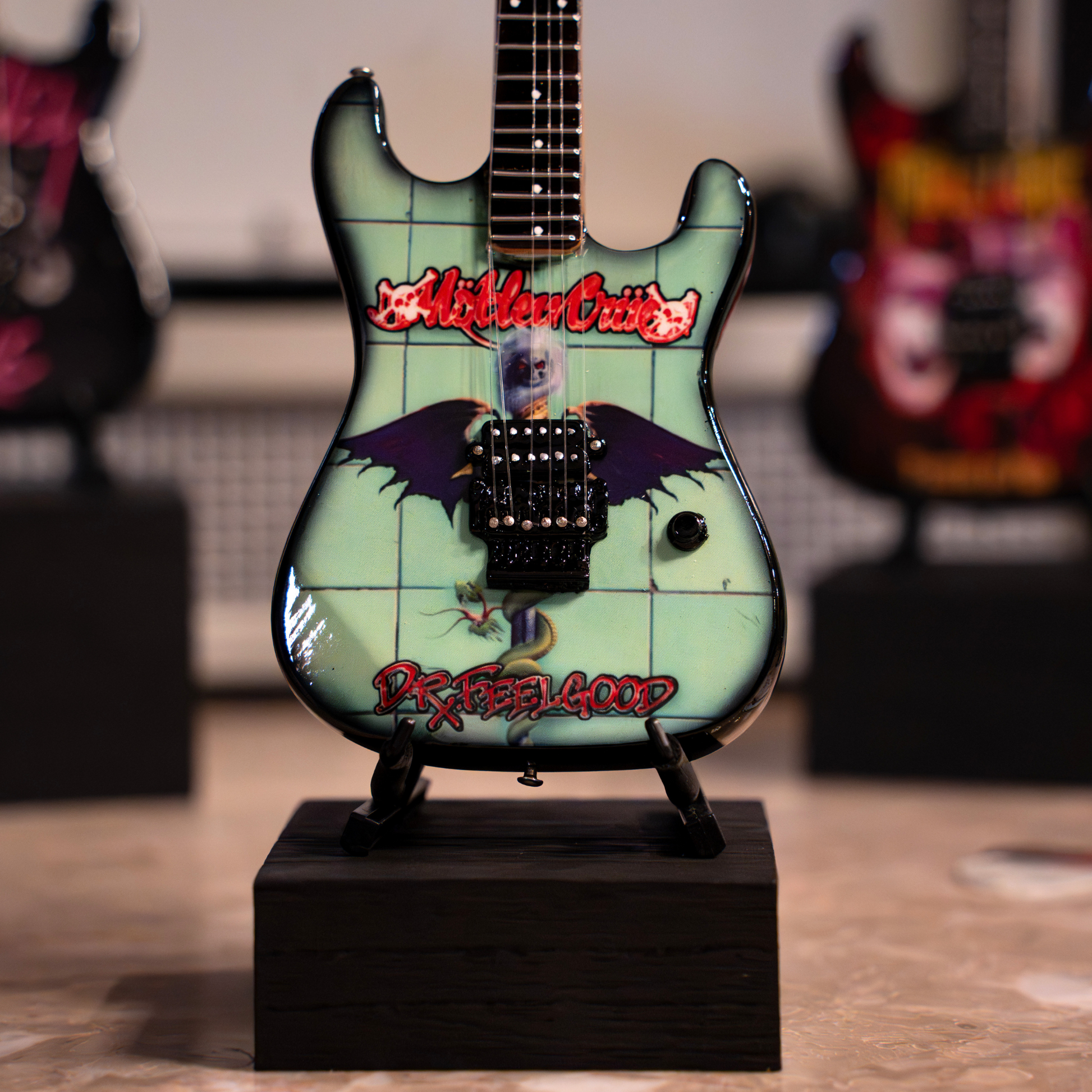 Mötley Crüe "Dr. Feelgood" Miniature Guitar