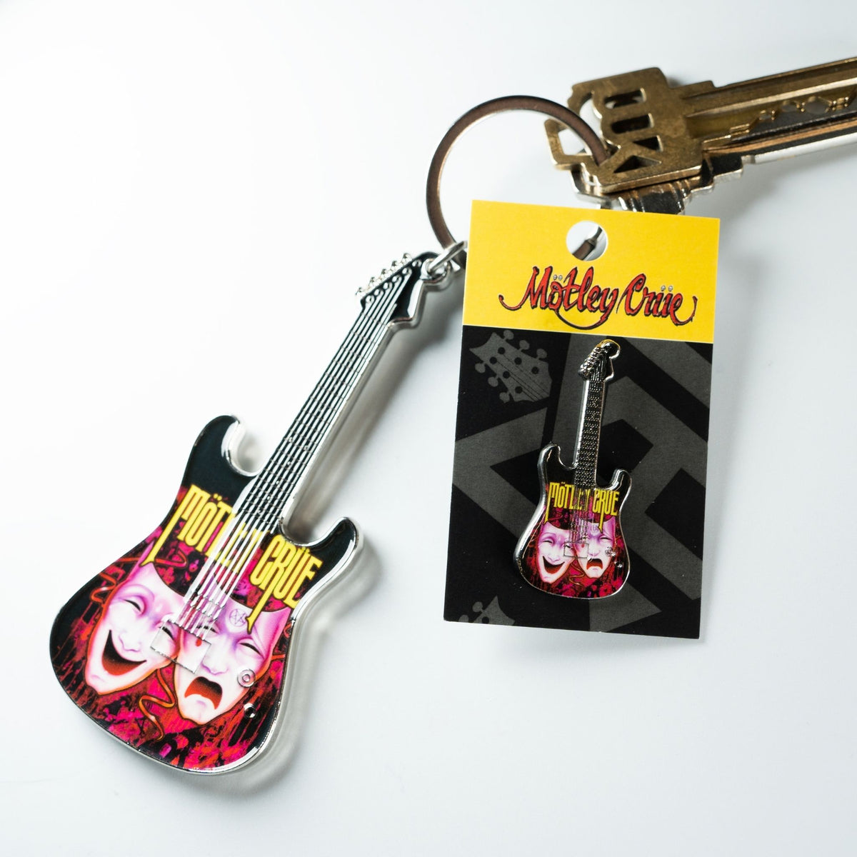 Mötley Crüe Theatre of Pain Keychain & Pin Bundle
