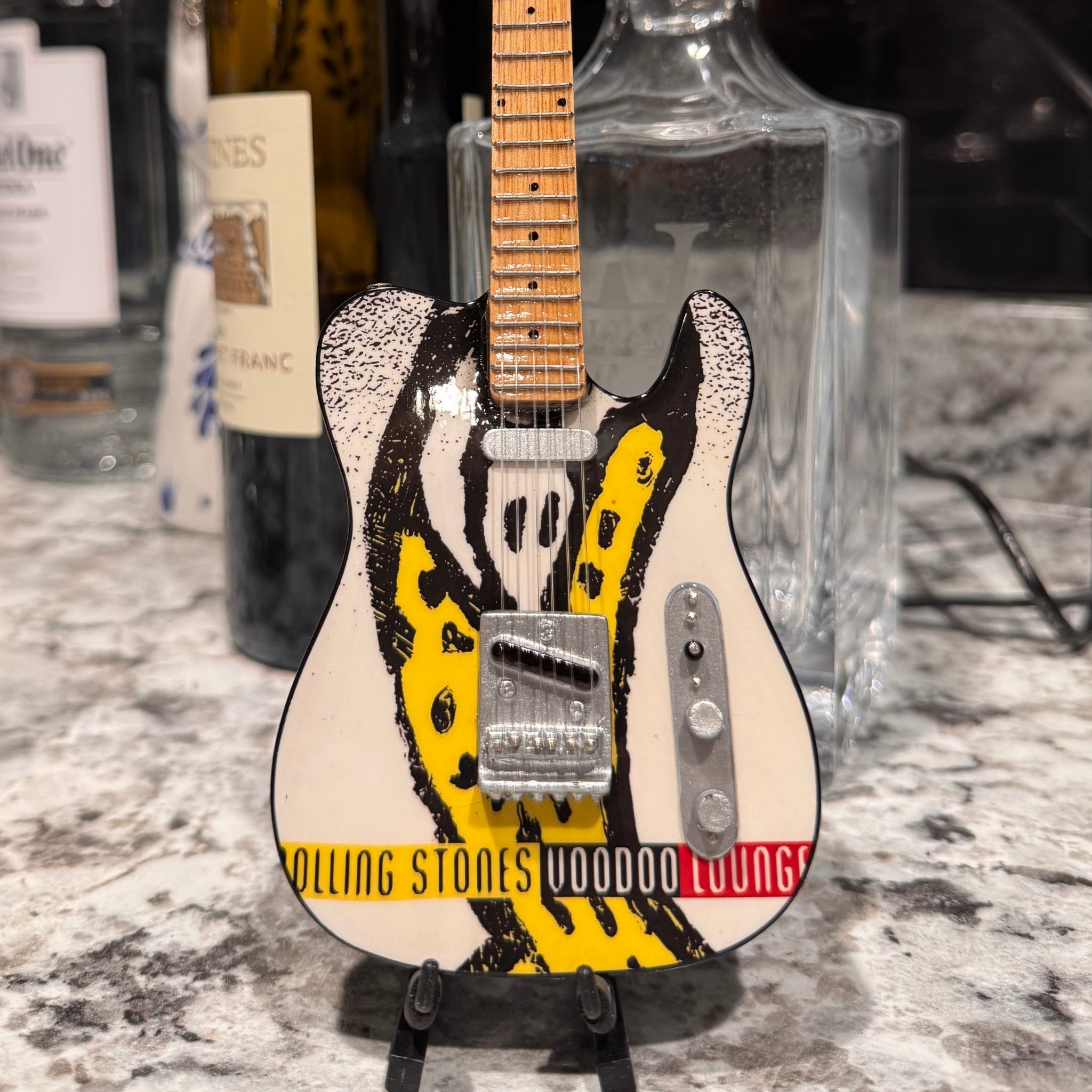 The Rolling Stones Icons Miniature Guitar Set – The Mini Axe