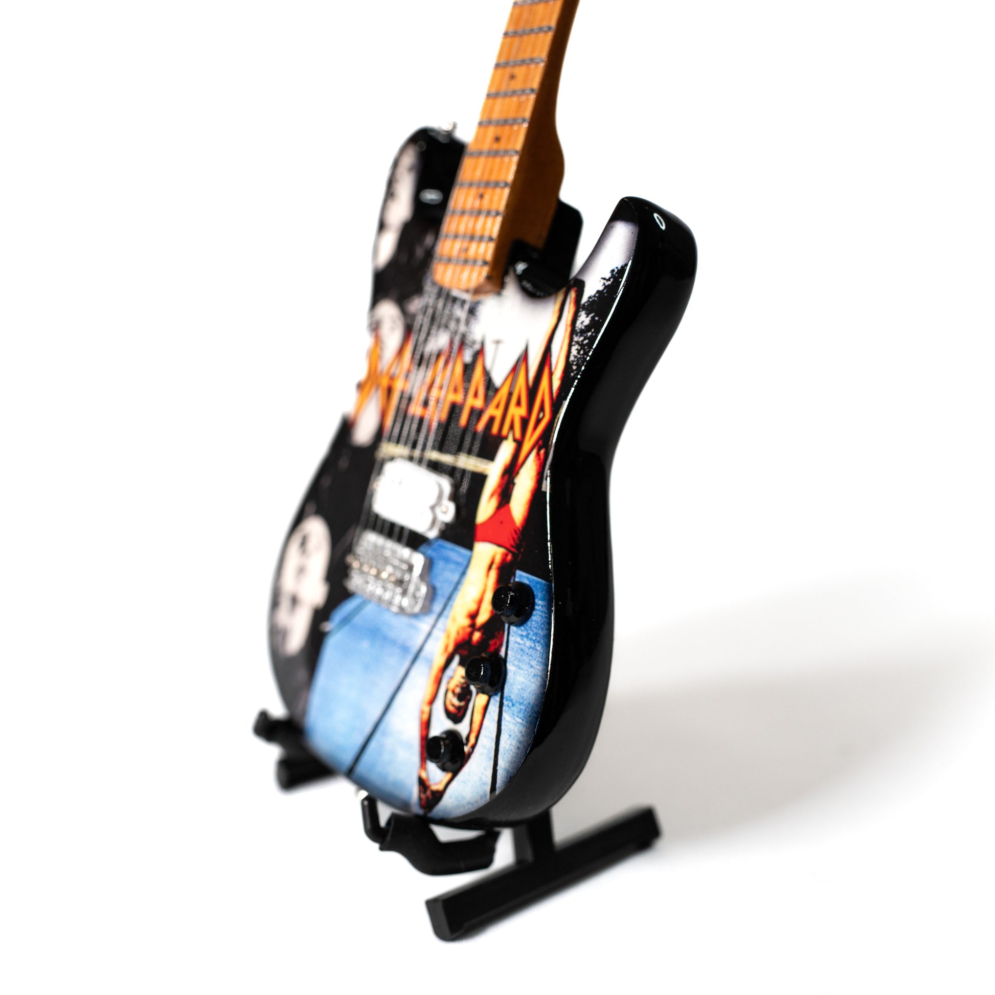 Def Leppard’s “High ‘n’ Dry” Mini Axe